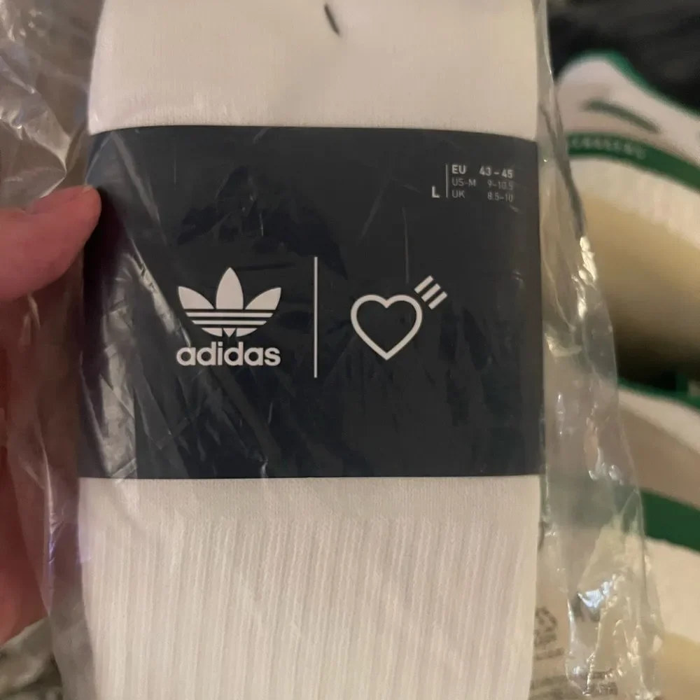 Adidas X Pharrell Forum Low Human Made Green & White Sneakers + Socks 2 Match